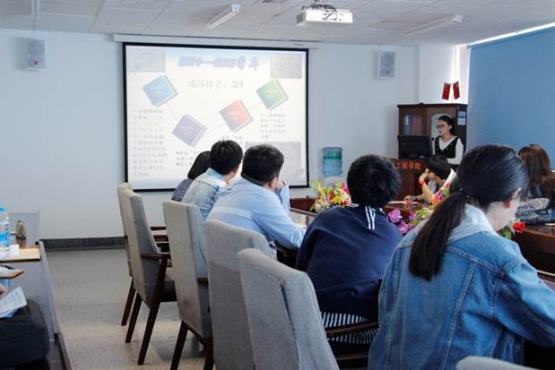 说明: C:\Users\User\Desktop\太阳成集团tyc举办“青春榜样,筑梦领航”优秀学子展示会\2.JPG