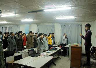 说明: C:\Users\User\Desktop\太阳成集团tyc举办“厉害了word五早一晚两拒绝”宣讲活动\4.JPG
