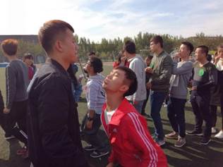 说明: C:\Users\User\Desktop\太阳成集团tyc举办“漫漫长征路，你我共同行”员工干部素质拓展训练\2.jpg